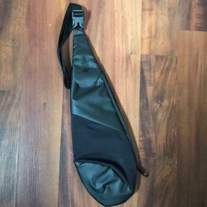 North face crossbody bag